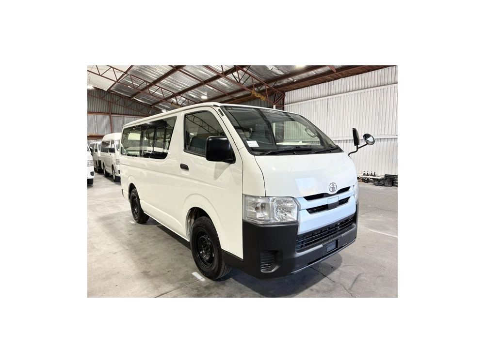 2019 Toyota Hiace 4X4 / 6 SEATERS / $1500 REDUCED !!