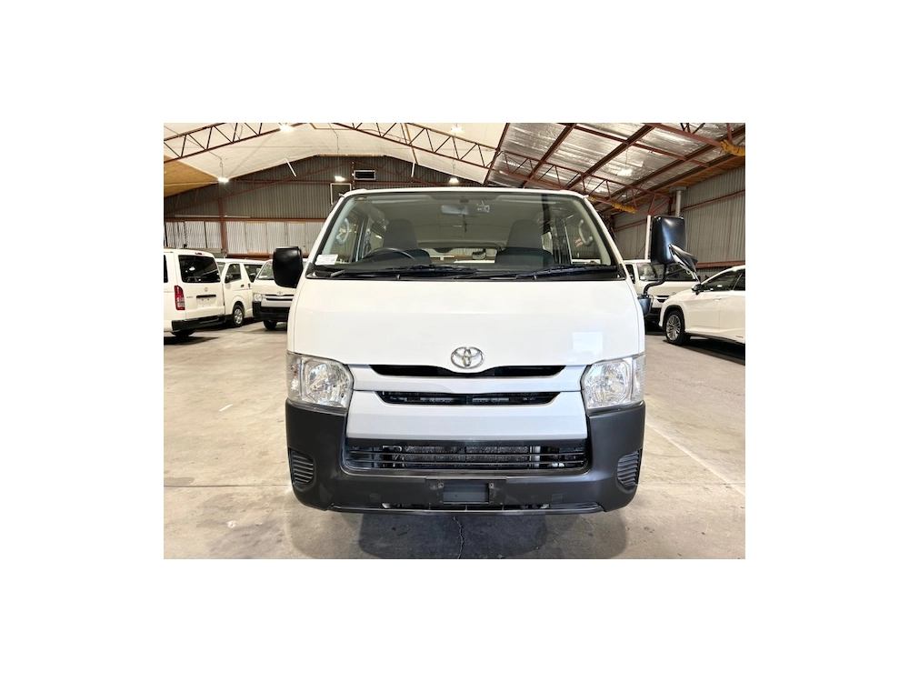 2015 Toyota Hiace 4X4_ 3L Diesel_ 4WD_ $1000 REDUCED for Fuel