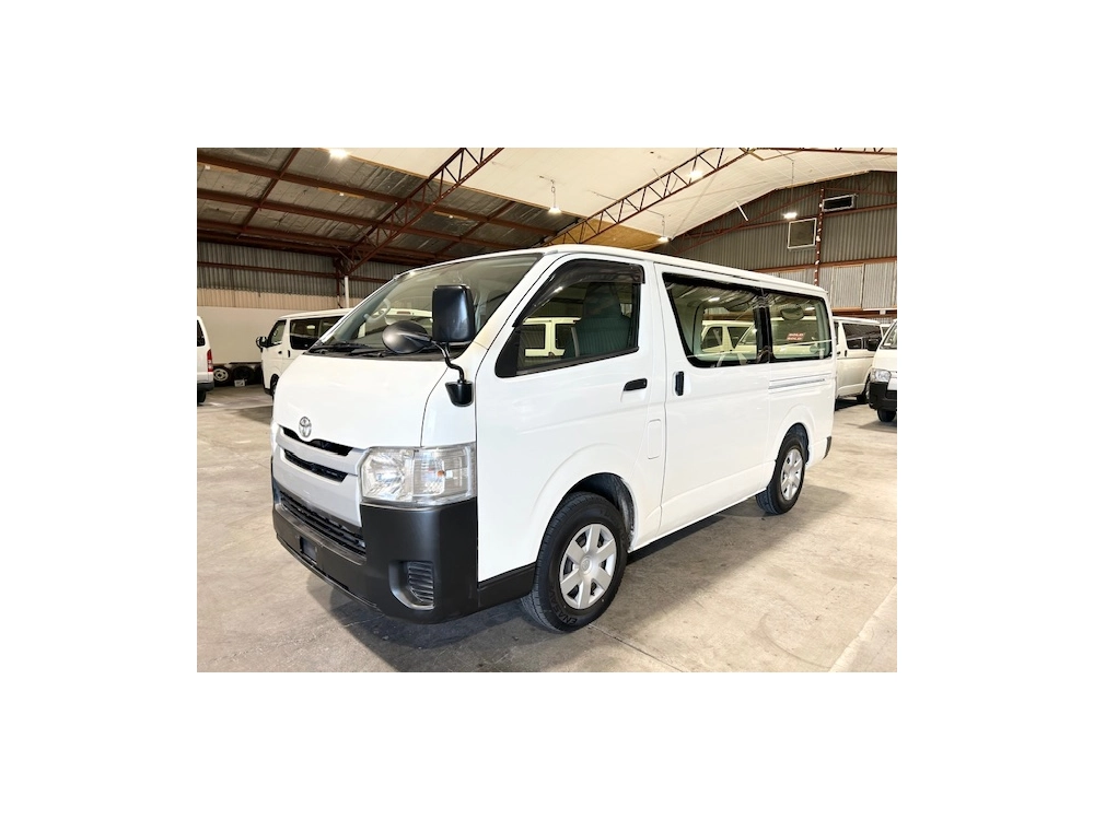 2015 Toyota Hiace 4X4_ 3L Diesel_ 4WD_ $1000 REDUCED for Fuel