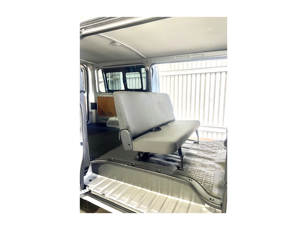 2020 Toyota Hiace NEW SHAPE_ 5 DOORS_ 6 SEATS
