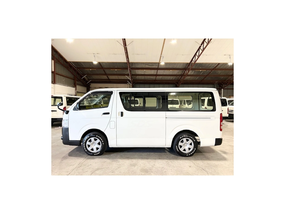 2020 Toyota Hiace *4WD* 6 SEATS_ DUAL AIRBAGS_ $500 DISCOUNTED FOR FUEL (1 WEEK ONLY)