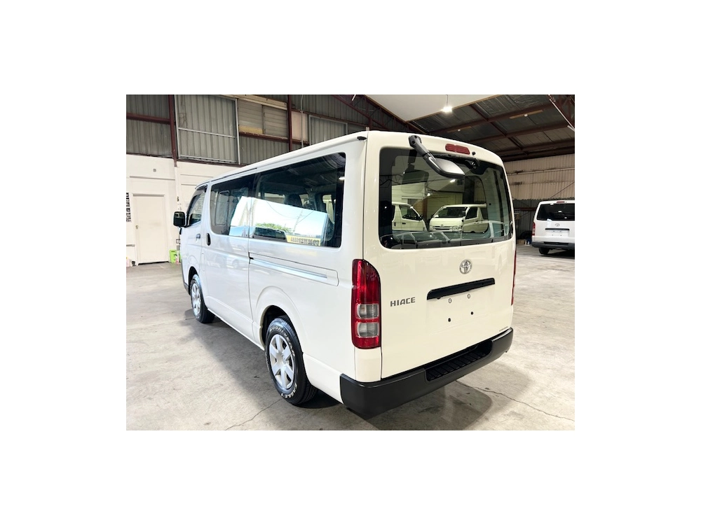 2020 Toyota Hiace FACELIFT MODEL 6 Seaters *4x4*