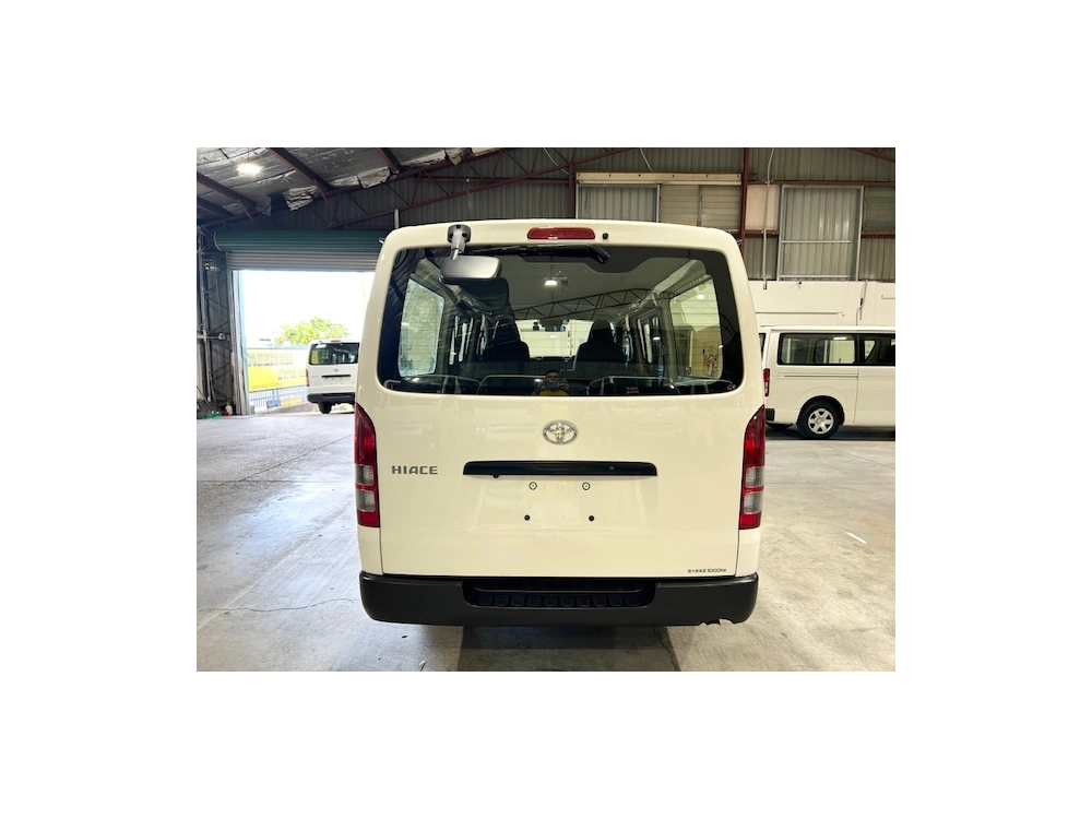 2020 Toyota Hiace *4WD* 6 SEATS_ DUAL AIRBAGS_ $500 DISCOUNTED FOR FUEL (1 WEEK ONLY)