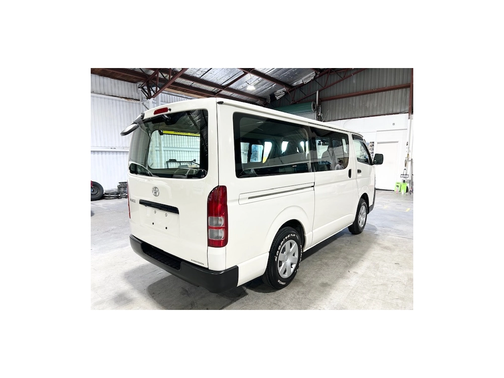 2020 Toyota Hiace FACELIFT MODEL 6 Seaters *4x4*