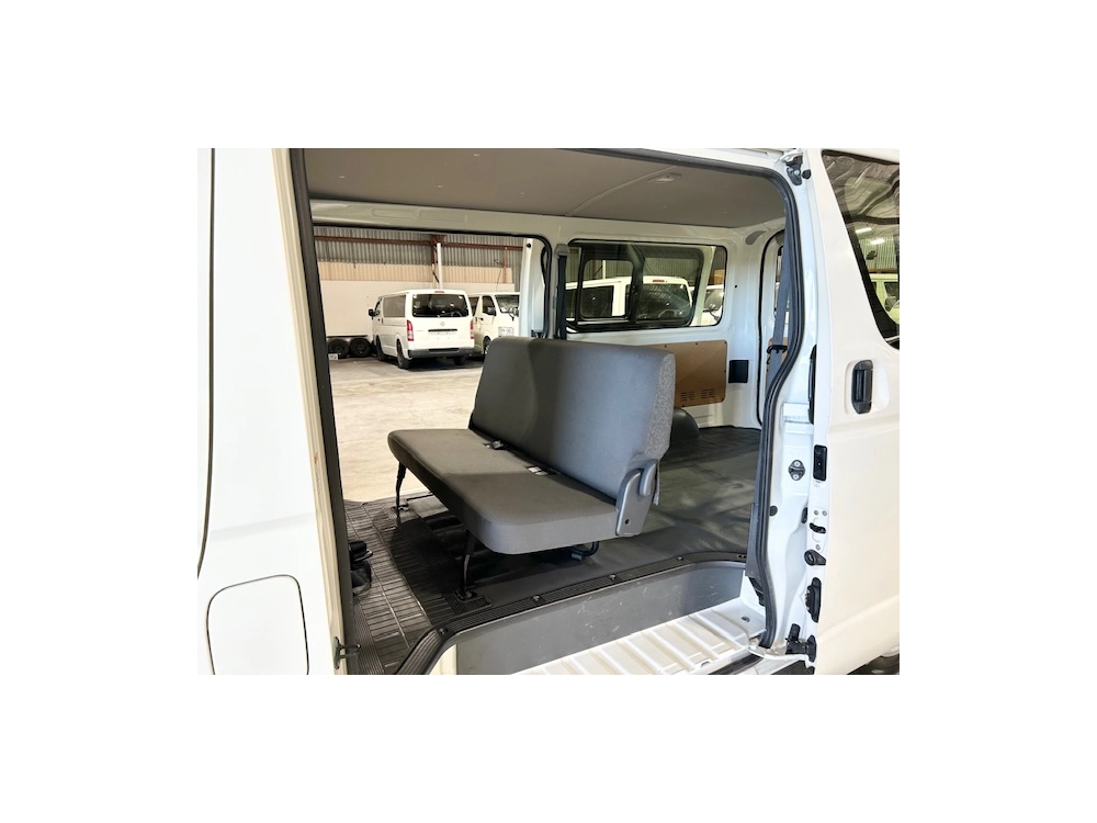 2018 Toyota Hiace = 6 Seaters = ONLY 89kms!!