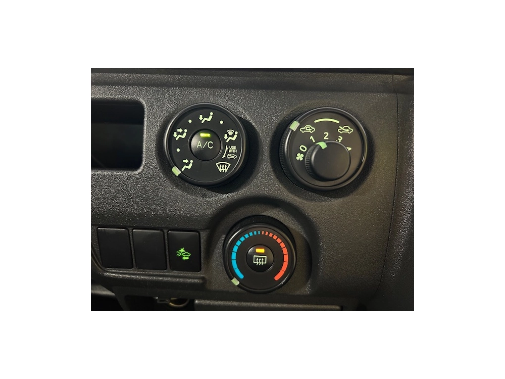 2020 Toyota Hiace FACELIFT MODEL 6 Seaters *4x4*