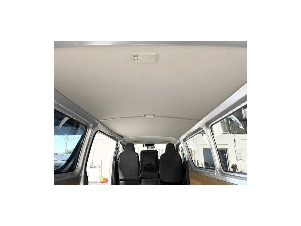 2018 Toyota Hiace =2WD= Free Heavy Duty ROOFRACK *** $1000 DISCOUNTED for FUEL