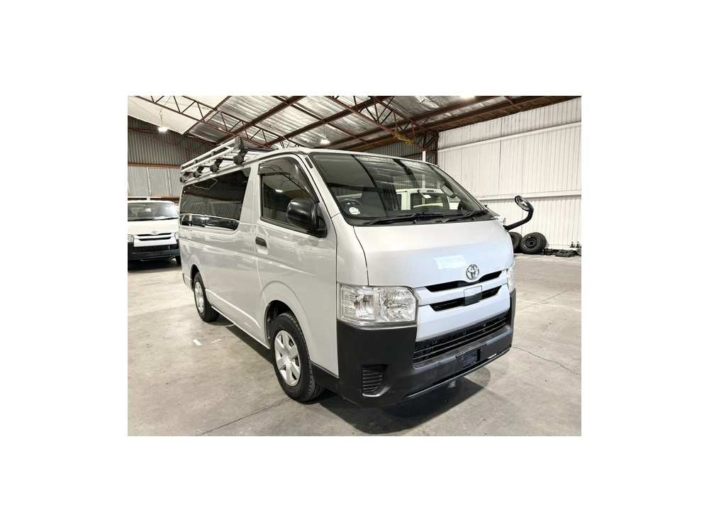2018 Toyota Hiace =2WD= Free Heavy Duty ROOFRACK *** $1000 DISCOUNTED for FUEL
