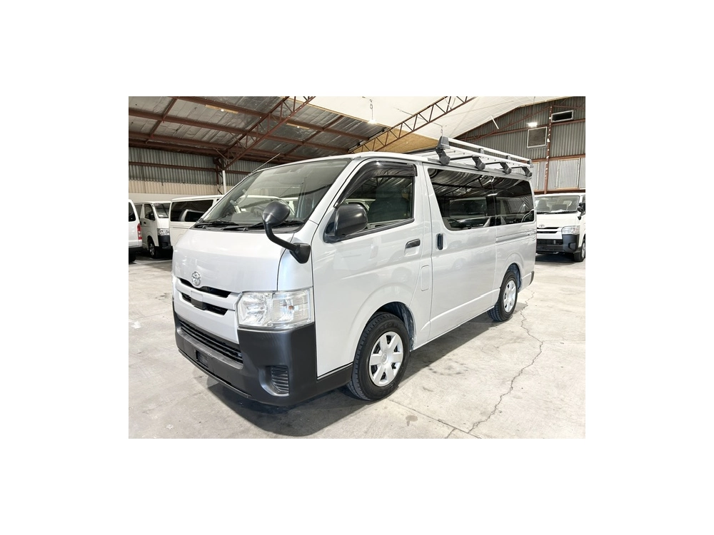 2018 Toyota Hiace =2WD= Free Heavy Duty ROOFRACK *** $1000 DISCOUNTED for FUEL