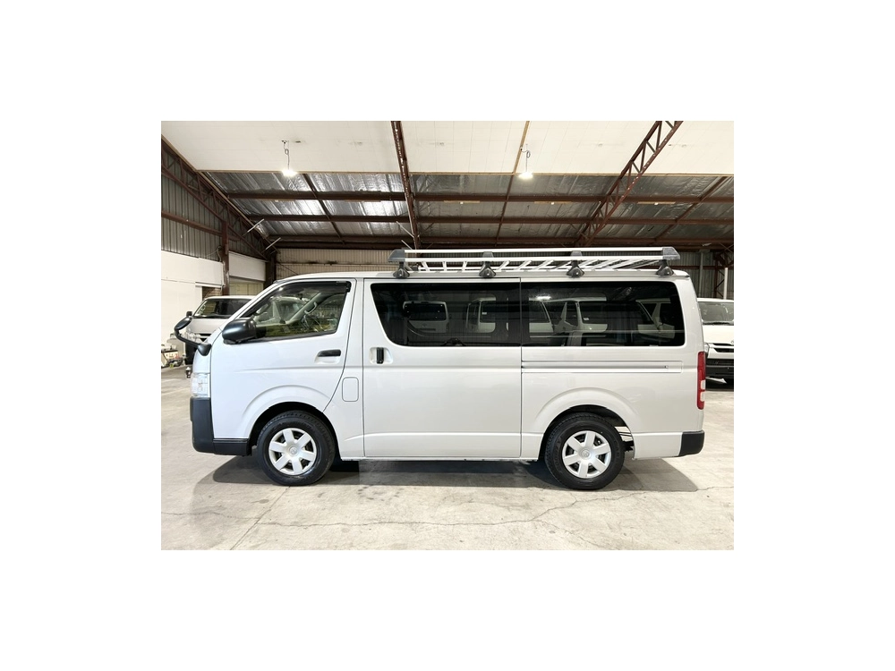 2018 Toyota Hiace =2WD= Free Heavy Duty ROOFRACK *** $1000 DISCOUNTED for FUEL