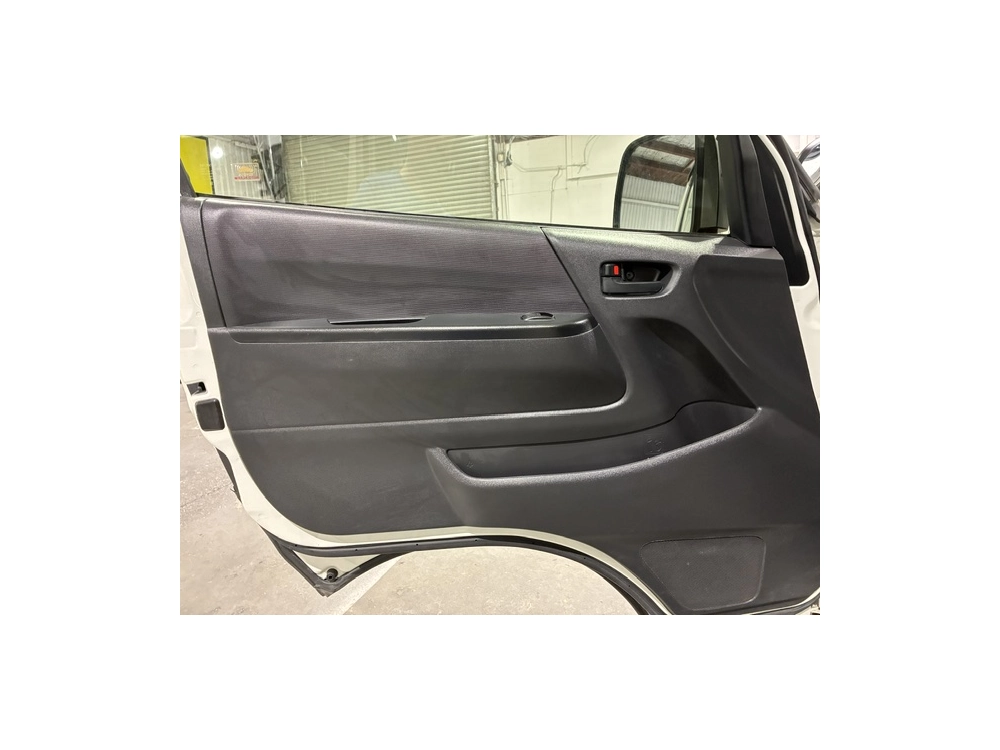 2021 Toyota Hiace 4X4 *SUPER LWB (JUMBO)* DUAL AIRBAGS / 6 SEATER