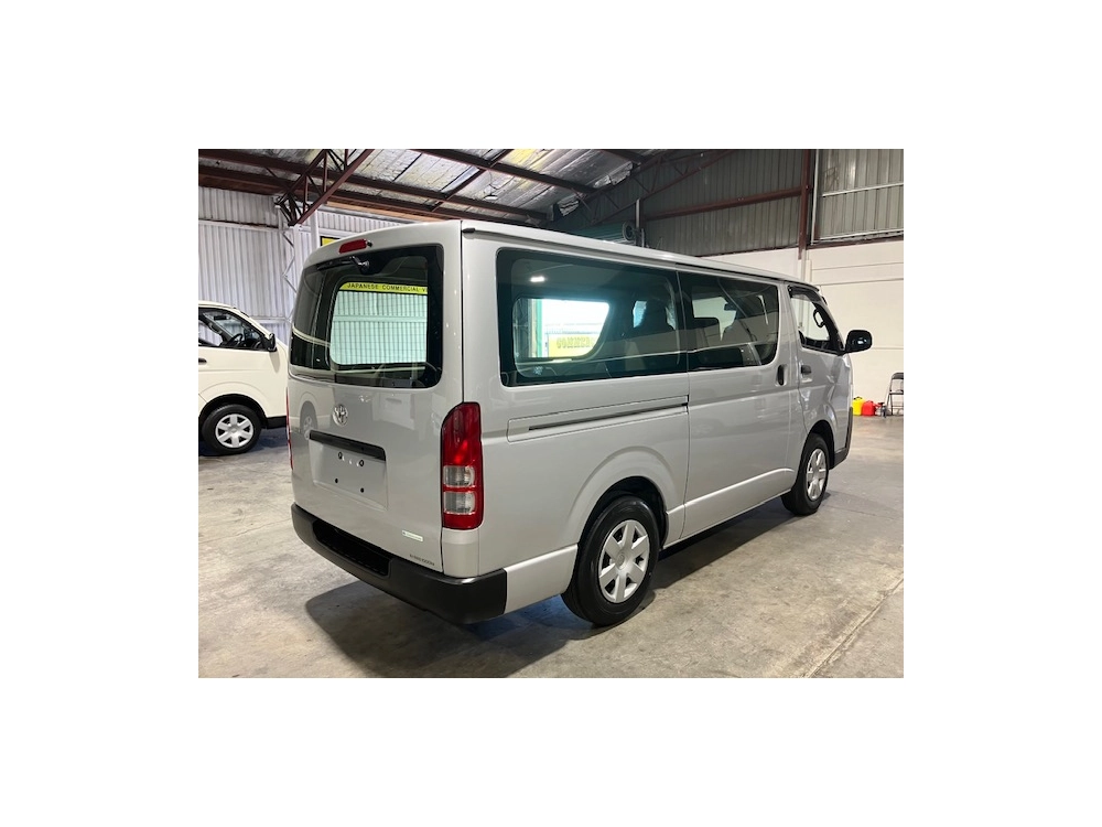 2019 TOYOTA HIACE +++ 4WD +++ DIESEL TURBO **$4000 REDUCED!!**