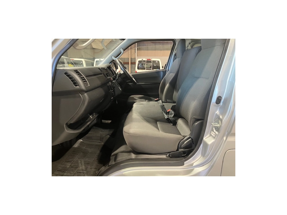 2019 TOYOTA HIACE +++ 4WD +++ DIESEL TURBO **$4000 REDUCED!!**