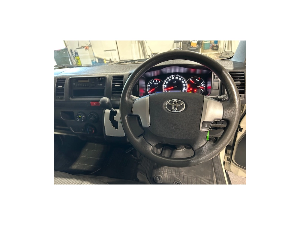2020 Toyota Hiace LWB DIESEL TURBO
