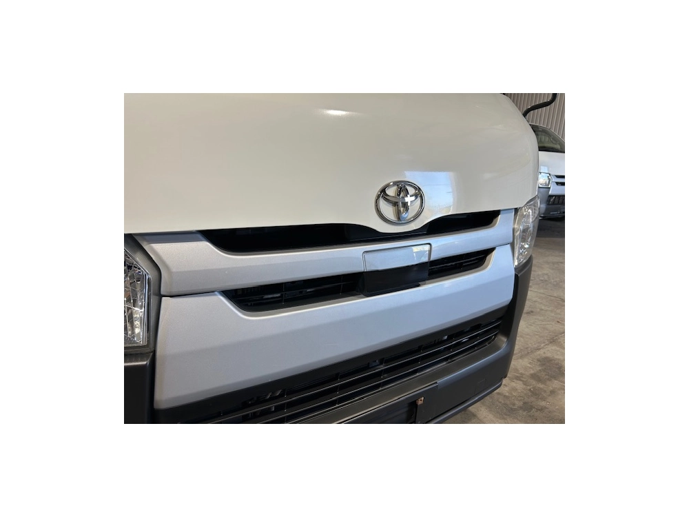 2020 Toyota Hiace LWB DIESEL TURBO