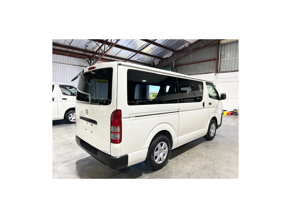 2020 Toyota Hiace LWB DIESEL TURBO