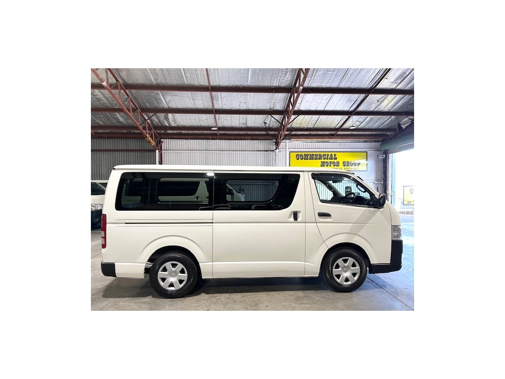 2020 Toyota Hiace LWB DIESEL TURBO