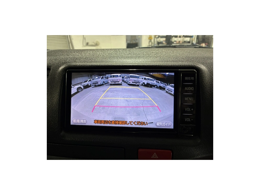 2020 Toyota Hiace / 6 SEATER 