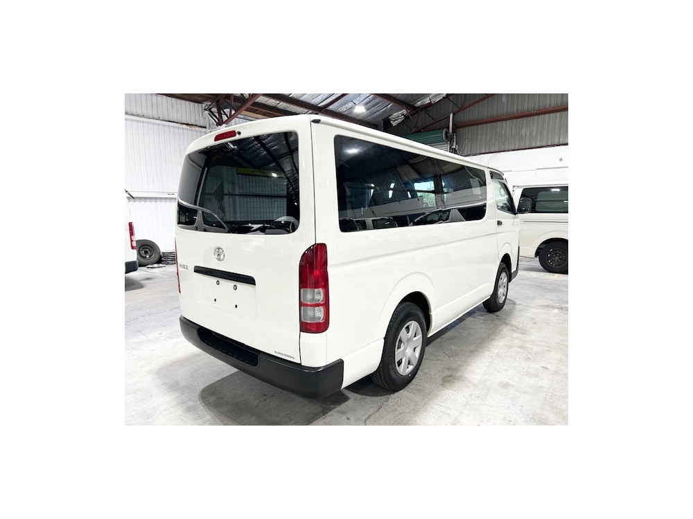 2018 Toyota Hiace = 4X4 = ONLY 123kms