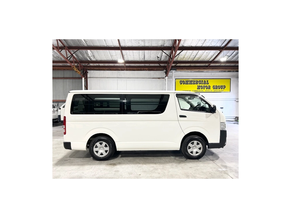 2018 Toyota Hiace = 4X4 = ONLY 123kms