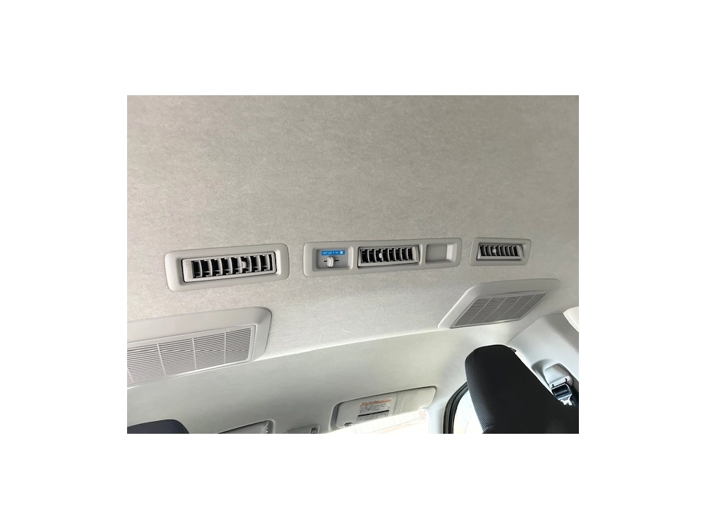 2018 Toyota Hiace = 4X4 = ONLY 123kms