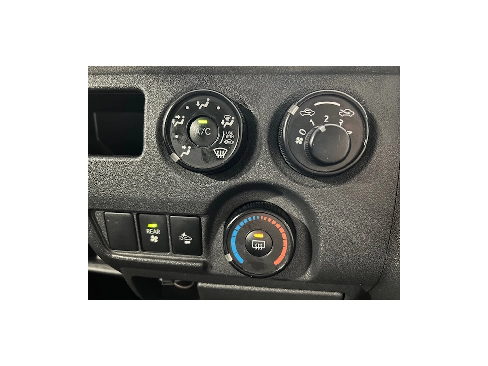 2018 Toyota Hiace = 4X4 = ONLY 123kms