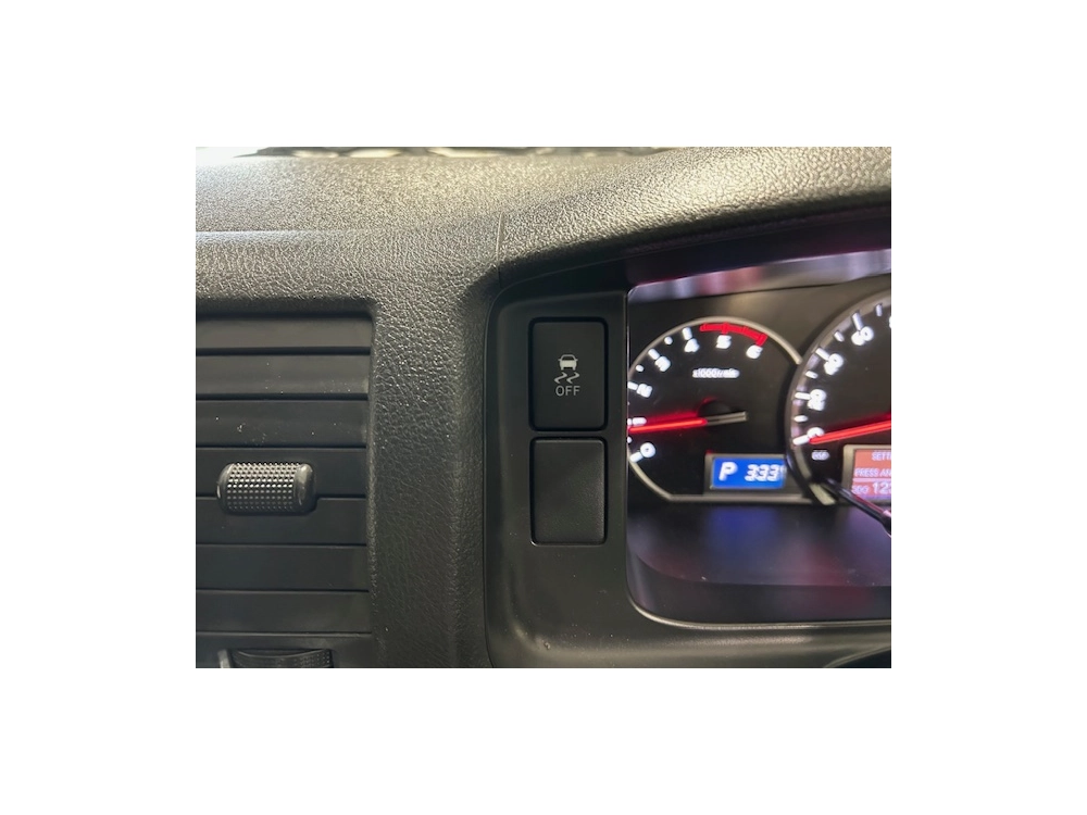 2018 Toyota Hiace = 4X4 = ONLY 123kms