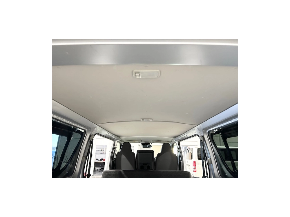 2018 Toyota Hiace *** $4200 REDUCED *** 6 SEATERS