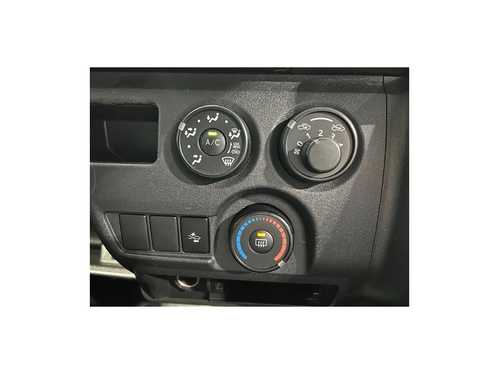 2018 Toyota Hiace *** $4200 REDUCED *** 6 SEATERS