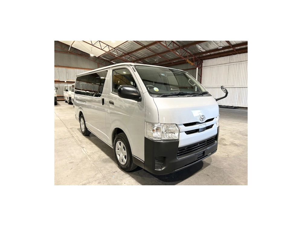 2018 Toyota Hiace *** $4200 REDUCED *** 6 SEATERS