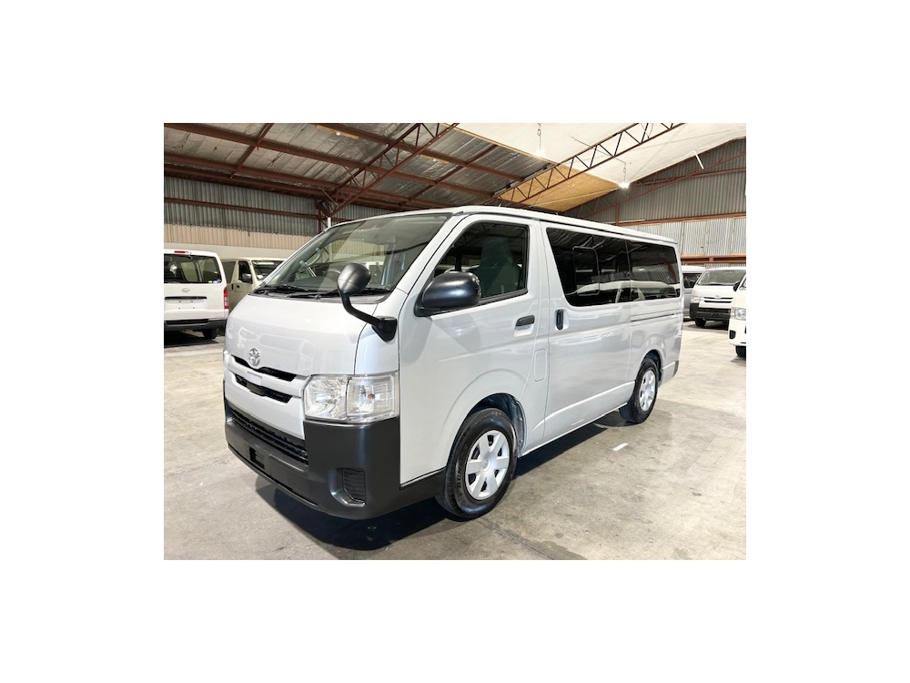 2018 Toyota Hiace *** $4200 REDUCED *** 6 SEATERS