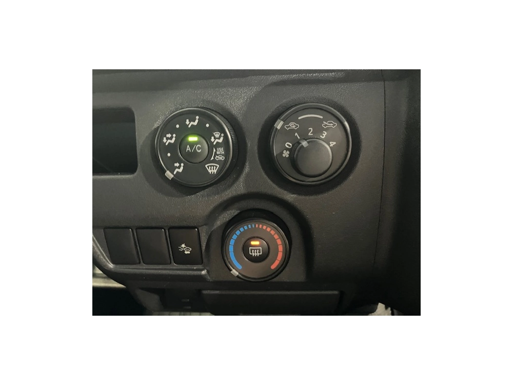 2018 Toyota Hiace 2.8L DIESEL TURBO ***WAS $35,495 NOW $31,495***
