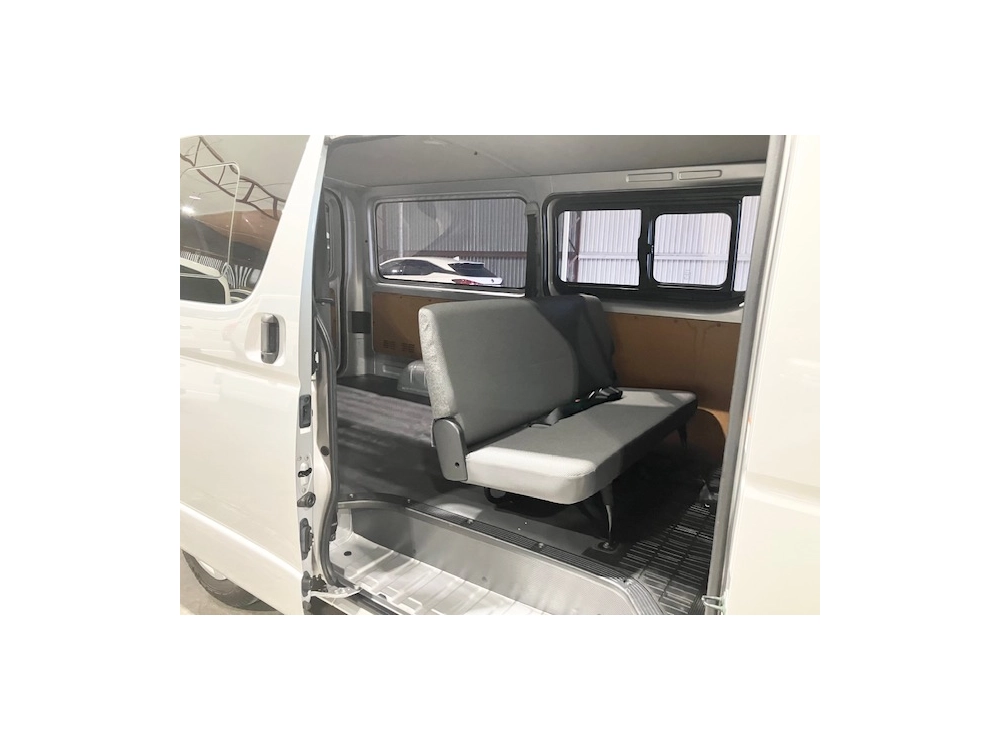 2018 Toyota Hiace 2.8L DIESEL TURBO ***WAS $35,495 NOW $31,495***
