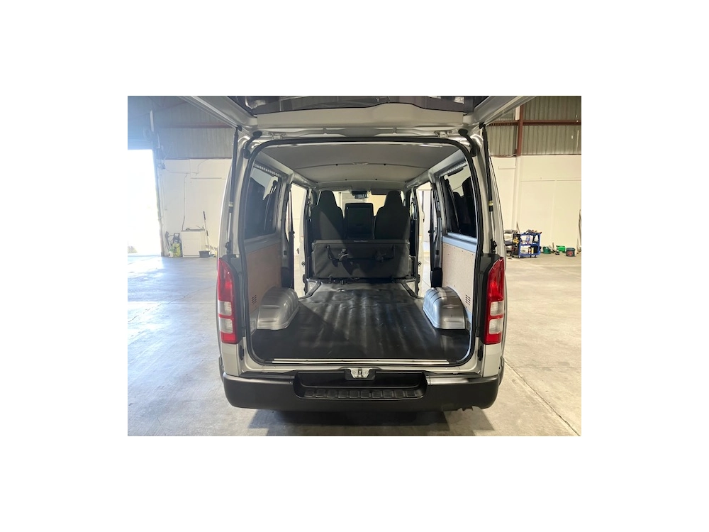 2018 Toyota Hiace 2.8L DIESEL TURBO ***WAS $35,495 NOW $31,495***