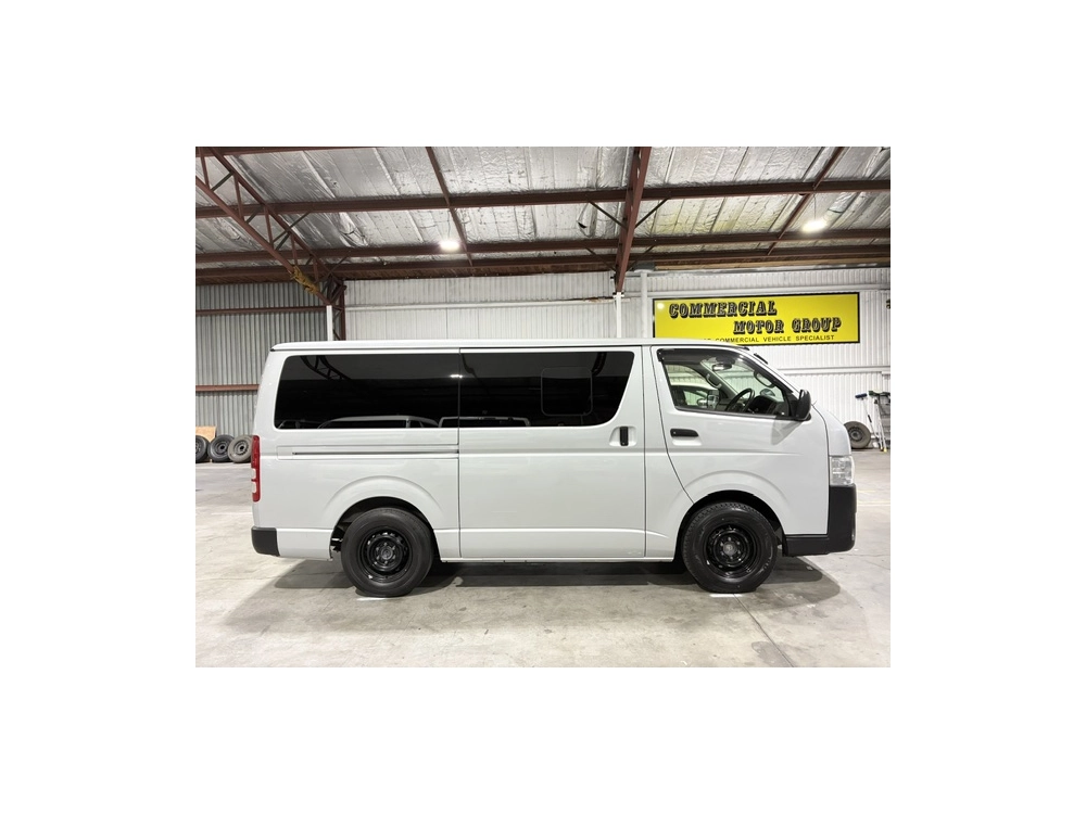 2021 Toyota Hiace Facelift Model =4X4= 6 SEATER