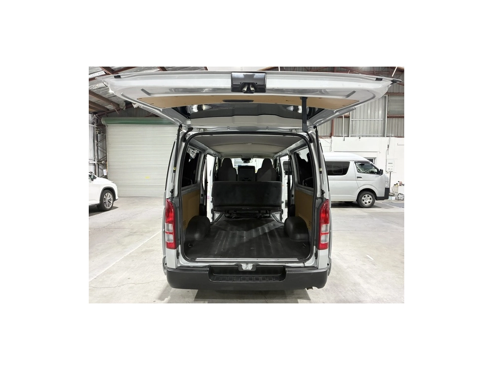 2021 Toyota Hiace Facelift Model =4X4= 6 SEATER
