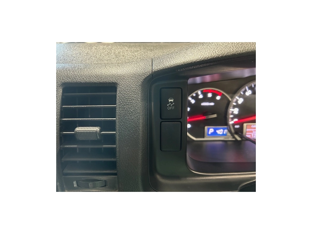 2019 Toyota Hiace =4X4= 6 Seaters $500DISCOUNTED FOR FUEL (1 WEEK ONLY)