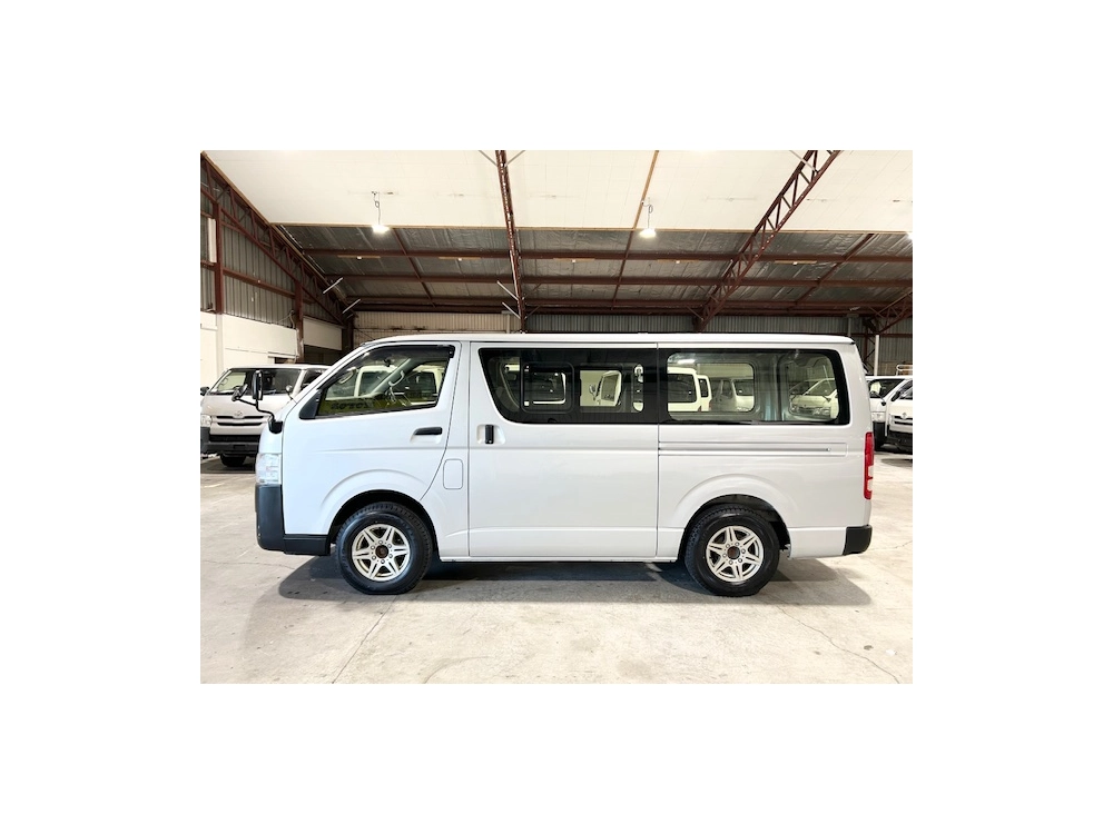 2019 Toyota Hiace =4X4= 6 Seaters $500DISCOUNTED FOR FUEL (1 WEEK ONLY)