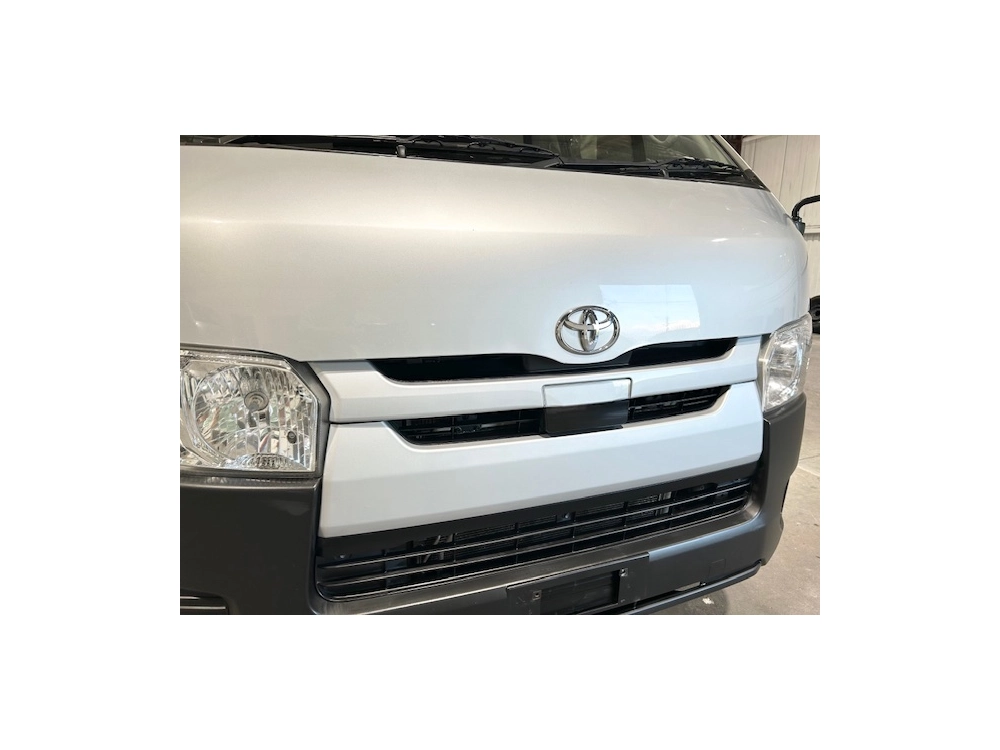 2019 Toyota Hiace =4X4= 6 Seaters $500DISCOUNTED FOR FUEL (1 WEEK ONLY)
