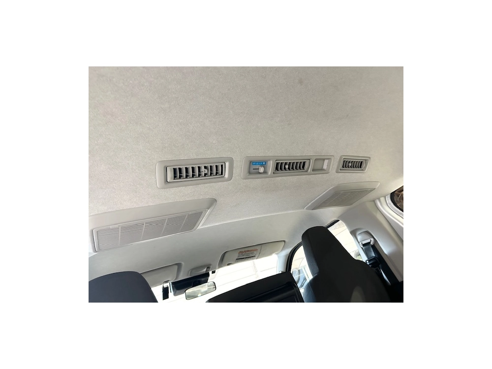 2019 Toyota Hiace =4X4= 6 Seaters $500DISCOUNTED FOR FUEL (1 WEEK ONLY)