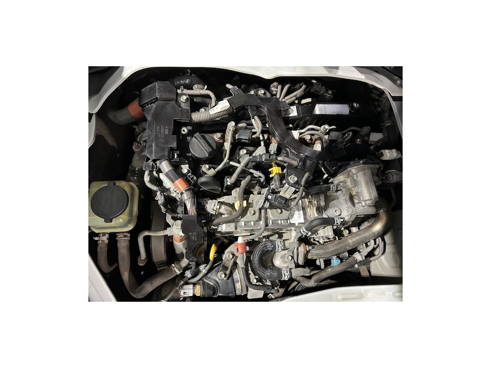 2020 Toyota Hiace =4X4= 6 Seaters 