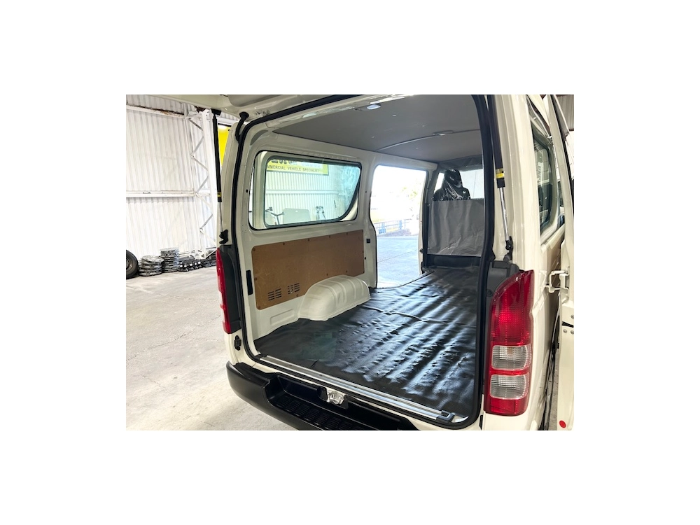 2020 Toyota Hiace = 4WD 4WD = NEW YEAR SALE