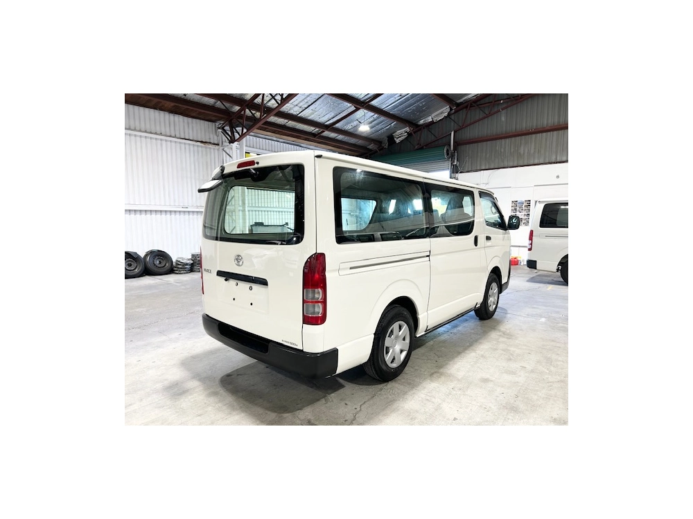 2020 Toyota Hiace = 4WD 4WD = NEW YEAR SALE