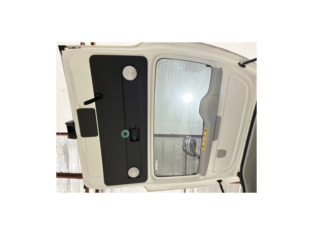 2017 Toyota Hiace =4X4= HIGHROOF ** CAMBELT DONE ** REAR AIRCON