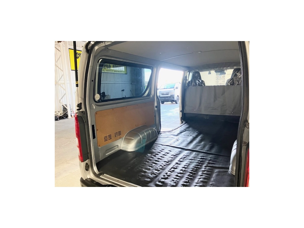 2020 Toyota Hiace Facelift Model =4x4= ON SALE NOW