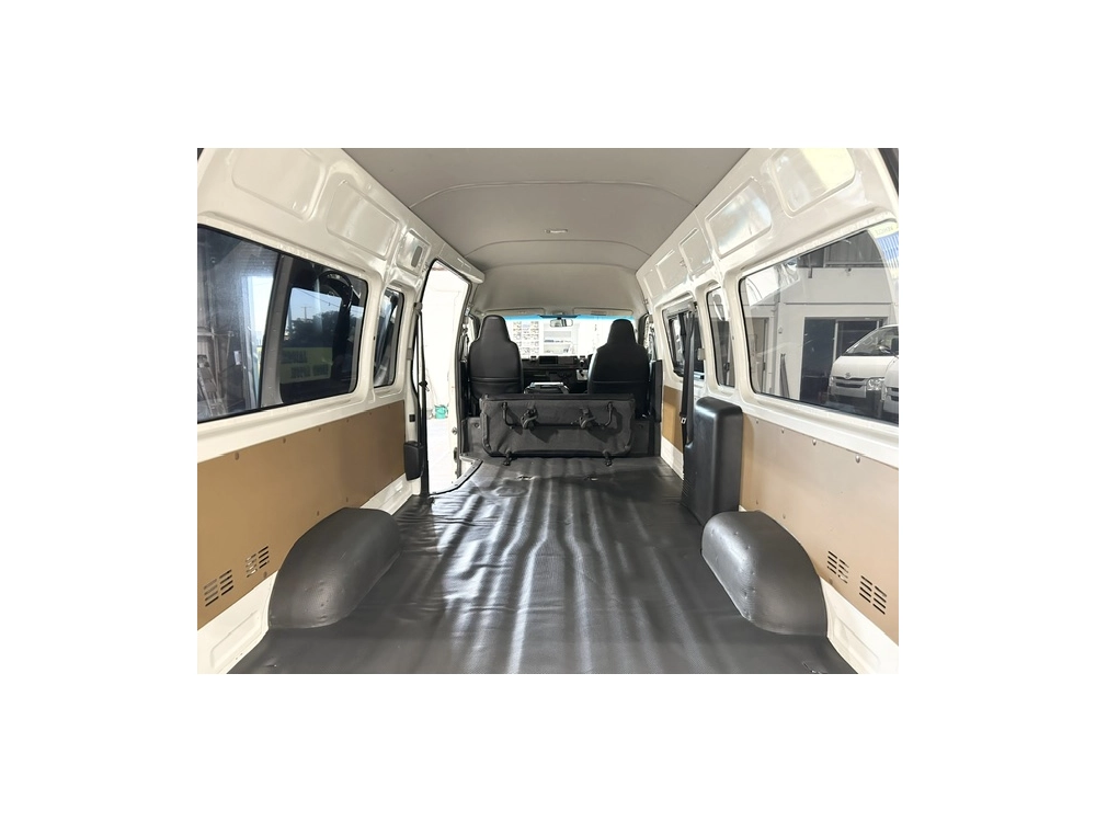 2017 Toyota Hiace 4X4 SUPER LONG WHEEL BASE _ GL PACKAGE