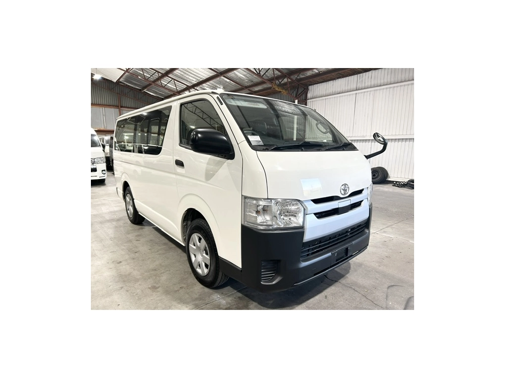 2019 Toyota Hiace =4X4= Rear Aircon = 6/9 Seaters **$1500 DISCOUNTED**