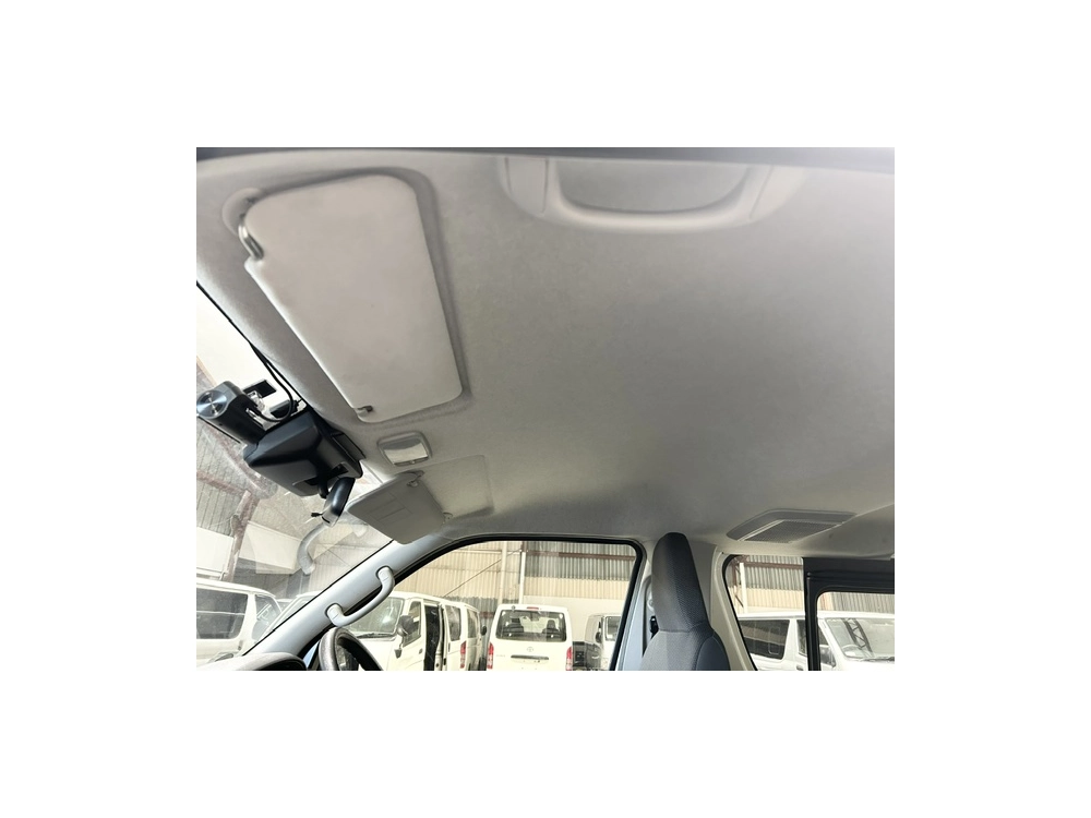 2019 Toyota Hiace =4X4= Rear Aircon = 6/9 Seaters