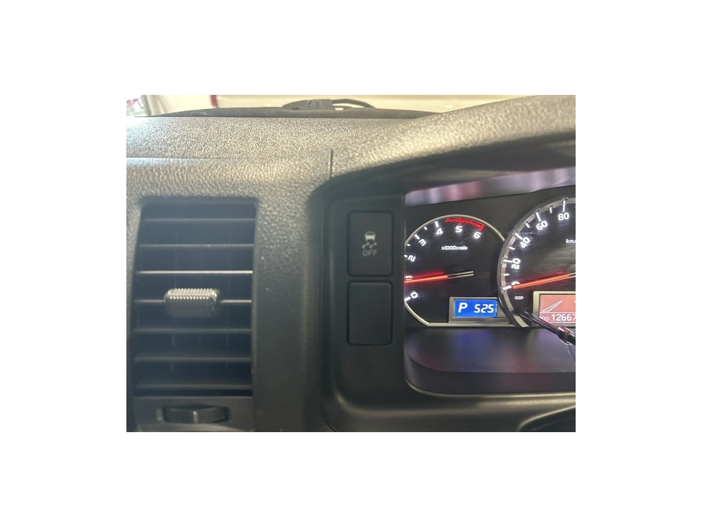 2019 Toyota Hiace =4X4= Rear Aircon = 6/9 Seaters