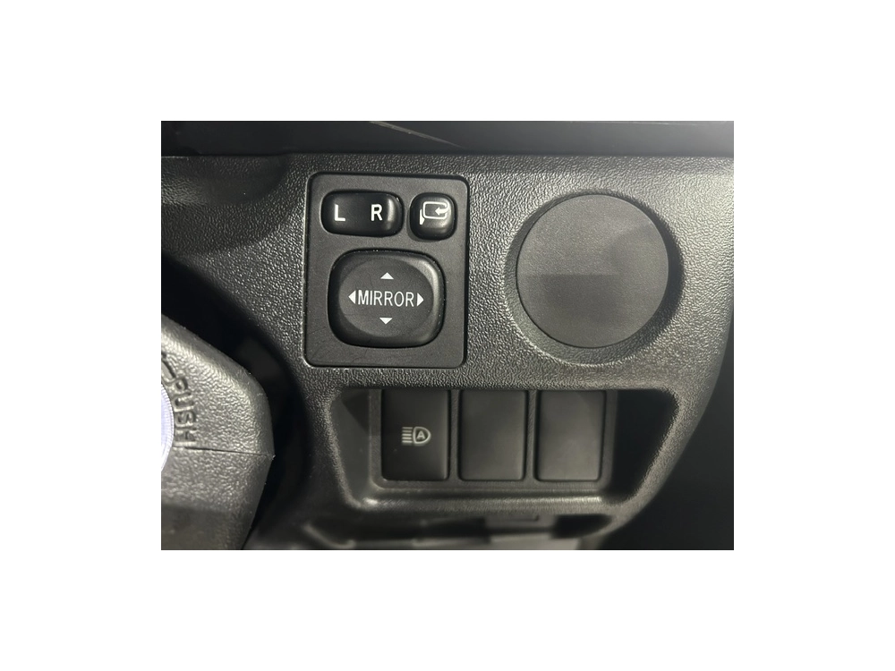 2019 Toyota Hiace =4X4= Rear Aircon = 6/9 Seaters